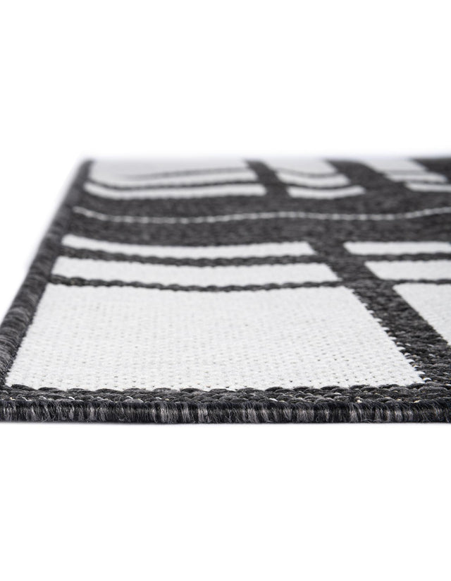 Black and White 5' 3 x 7' 1 Outdoor Checkered Rectangle Area Rug Weather Resistant for Patio, Deck, Terrace, Balcony, Porch 100% Polypropylene Geometric Carpet for Sale at Rug Engine