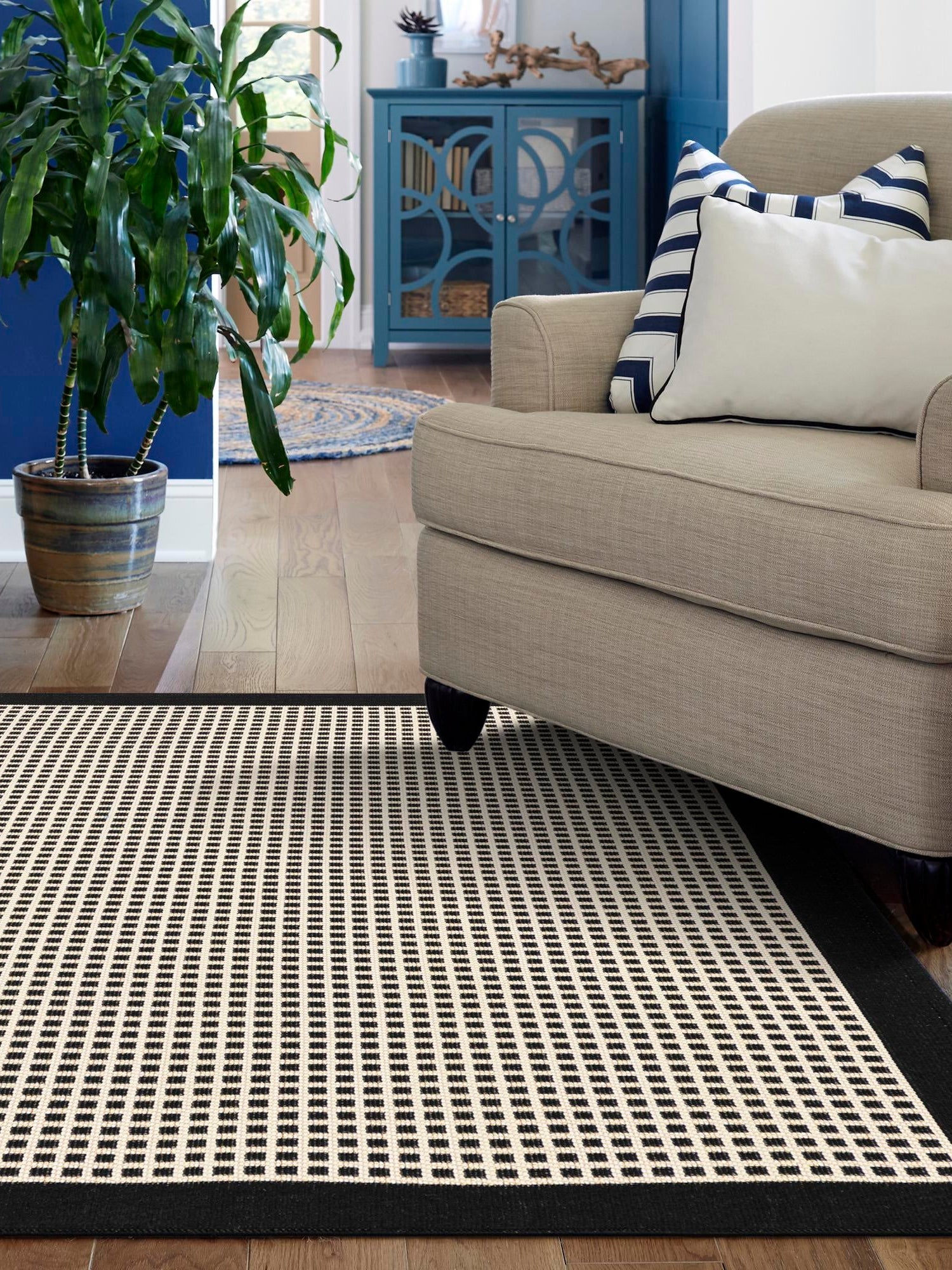 Black 6' 1 x 9' Outdoor Border Rectangle Area Rug Weather Resistant for Patio, Deck, Terrace, Balcony, Porch 100% Polypropylene Classic Bordered Carpet for Sale at Rug Engine