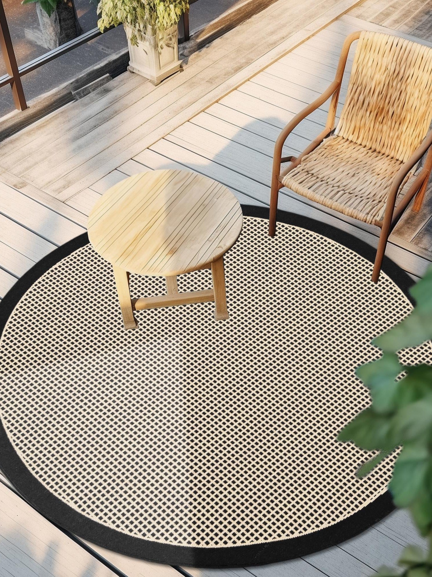 Black 4' 1 x 4' 1 Outdoor Border Round Area Rug Weather Resistant for Patio, Deck, Terrace, Balcony, Porch 100% Polypropylene Classic Bordered Carpet for Sale at Rug Engine