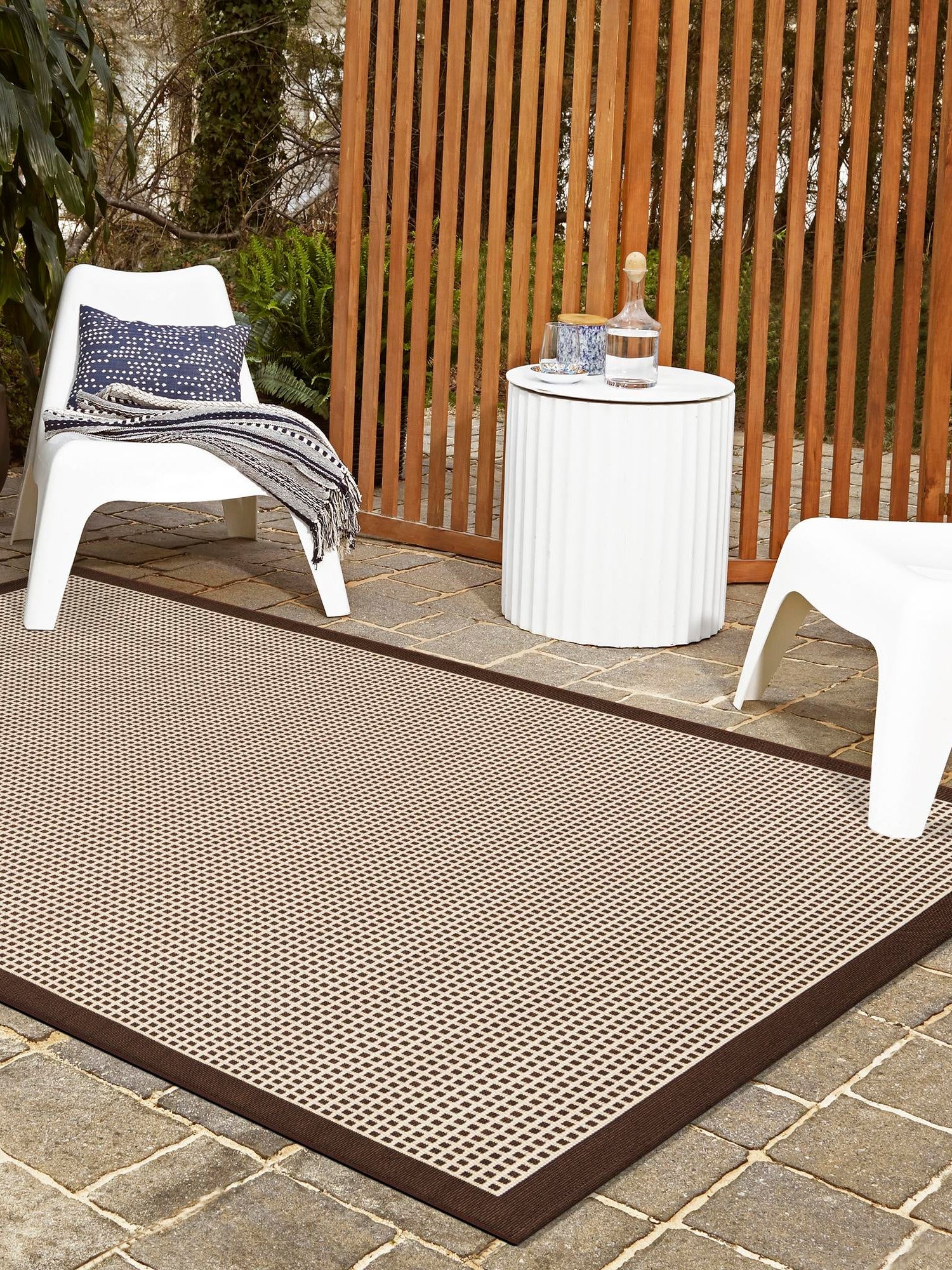 Brown 2' x 3' 1 Outdoor Border Rectangle Area Rug Weather Resistant for Patio, Deck, Terrace, Balcony, Porch 100% Polypropylene Classic Bordered Carpet for Sale at Rug Engine