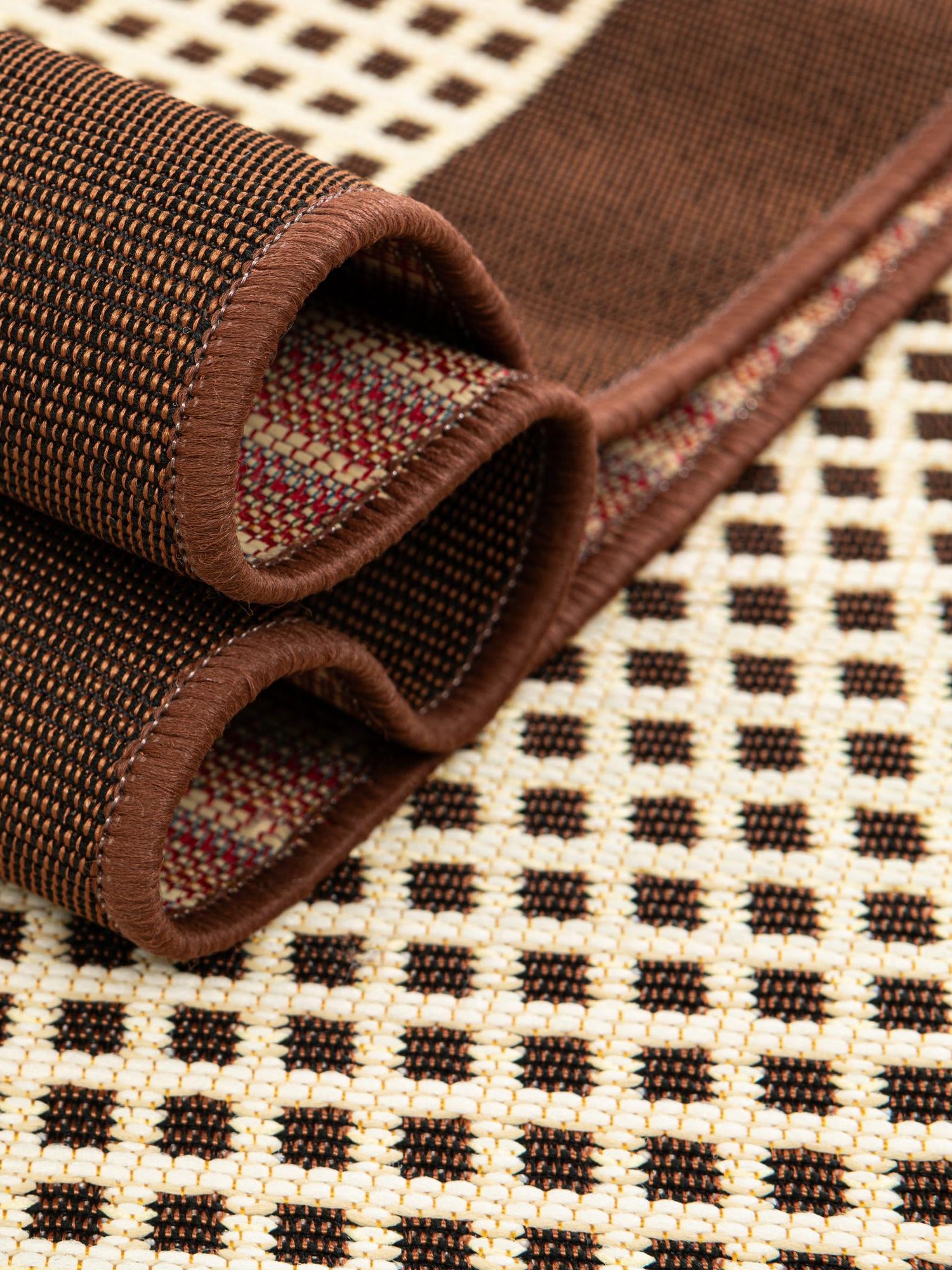Brown 4' 1 x 4' 1 Outdoor Border Round Area Rug Weather Resistant for Patio, Deck, Terrace, Balcony, Porch 100% Polypropylene Classic Bordered Carpet for Sale at Rug Engine