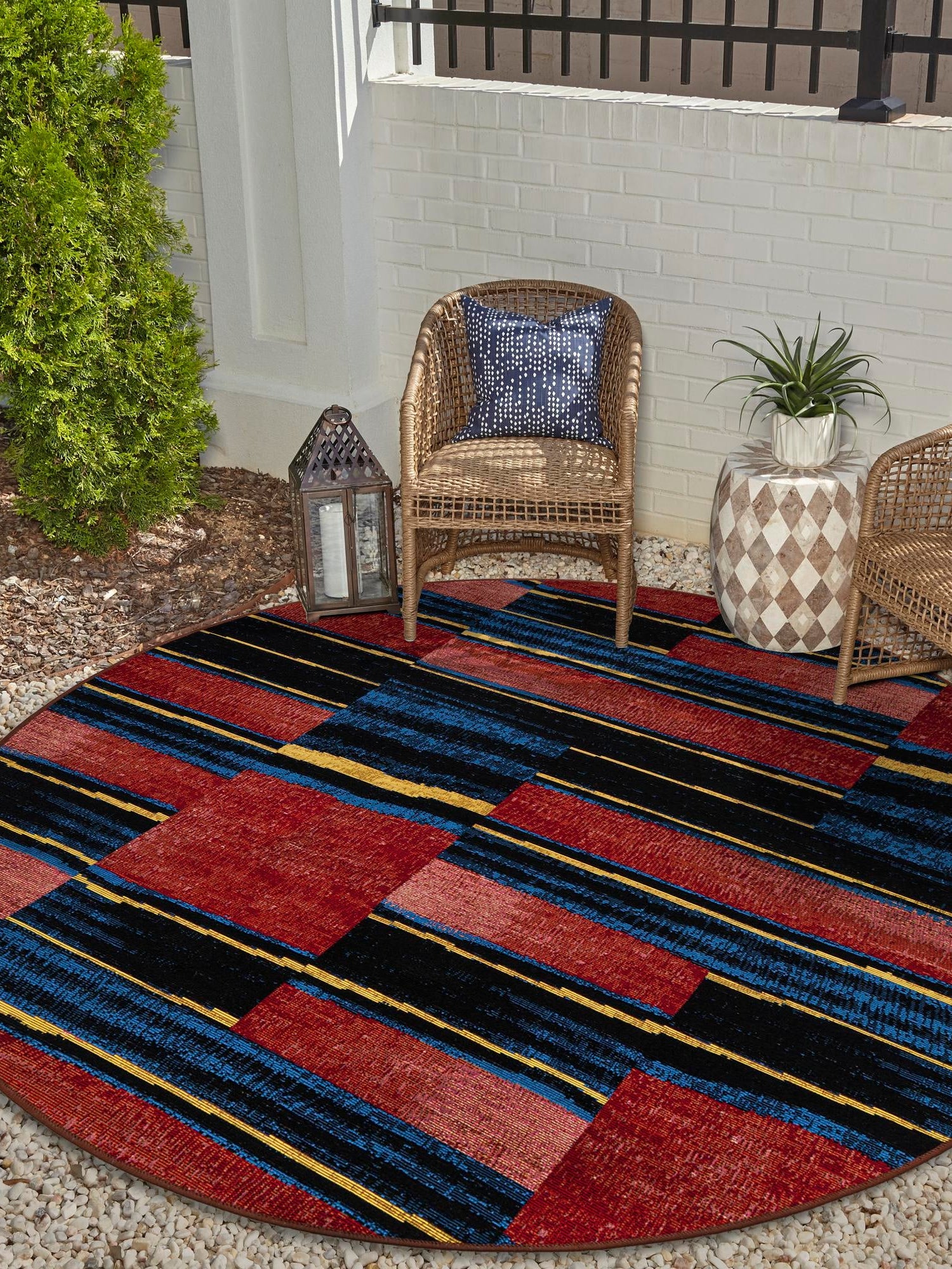 Multicolor 5' 1 x 5' 1 Outdoor Modern Round Area Rug Weather Resistant for Patio, Deck, Terrace, Balcony, Porch 100% Polypropylene Modern Outside Carpet for Sale at Rug Engine