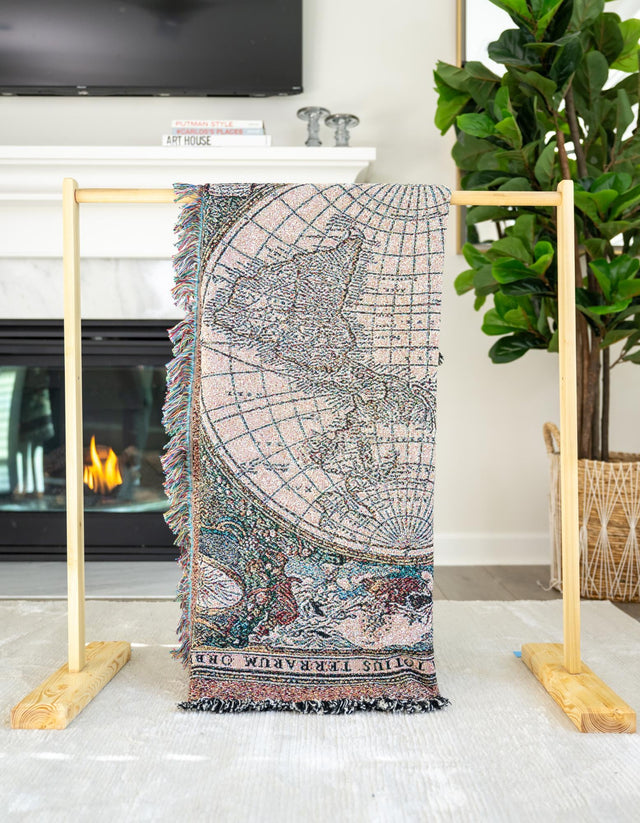 Multicolor 4' 6 x 6' Throw Blanket Rectangle Rug