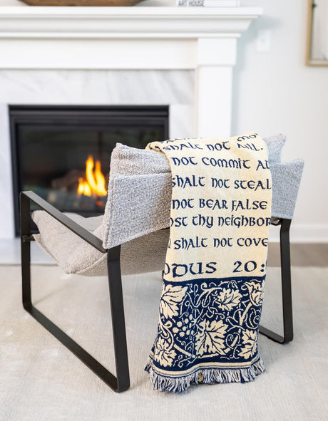Blue and White 4' 6 x 6' Throw Blanket Rectangle Rug