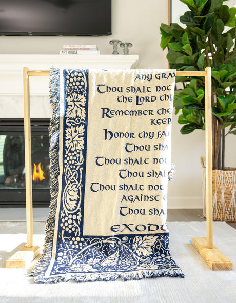 Blue and White 4' 6 x 6' Throw Blanket Rectangle Area Rug 100% Cotton Washable Cozy Soft Warm Room Decor Accent Made In USA