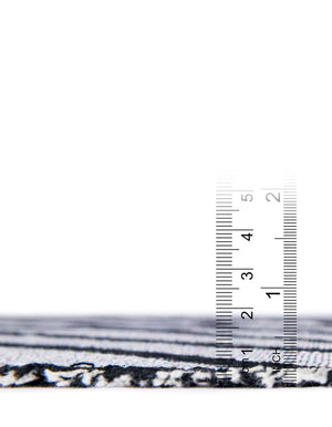 Black and White 4' 6 x 6' Throw Blanket Rectangle Rug