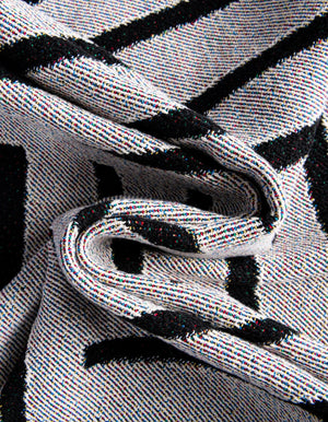 Black and White 4' 6 x 6' Throw Blanket Rectangle Rug