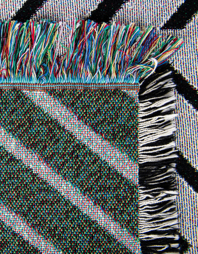 Black and White 4' 6 x 6' Throw Blanket Rectangle Rug