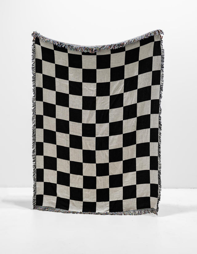 Black and White 4' 6 x 6' Throw Blanket Rectangle Rug