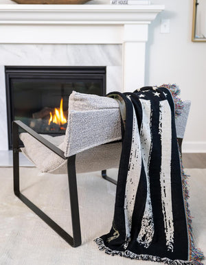 Black and White 4' 6 x 6' Throw Blanket Rectangle Rug