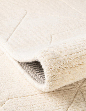 Pearl Ivory 7' 10 x 7' 10 WoolCraft Geometric Square Area Rug Hand Tufted Premium 100% Wool With Cotton Backing Luxury Carpet for Sale at Rug Engine