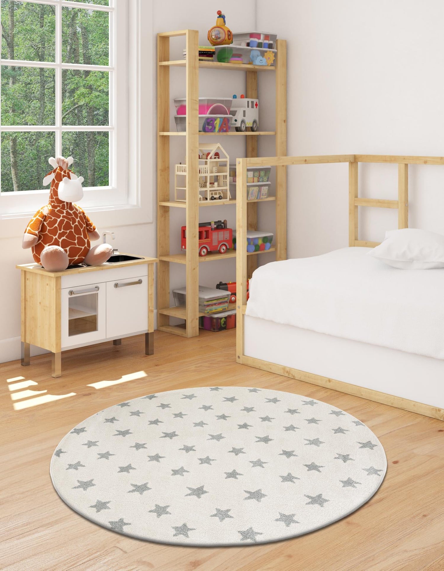 Daisy White 5' 1 x 5' 1 Whimsy Kids Round Area Rug for Baby Nursery, Toddler Playroom, Bedrooms