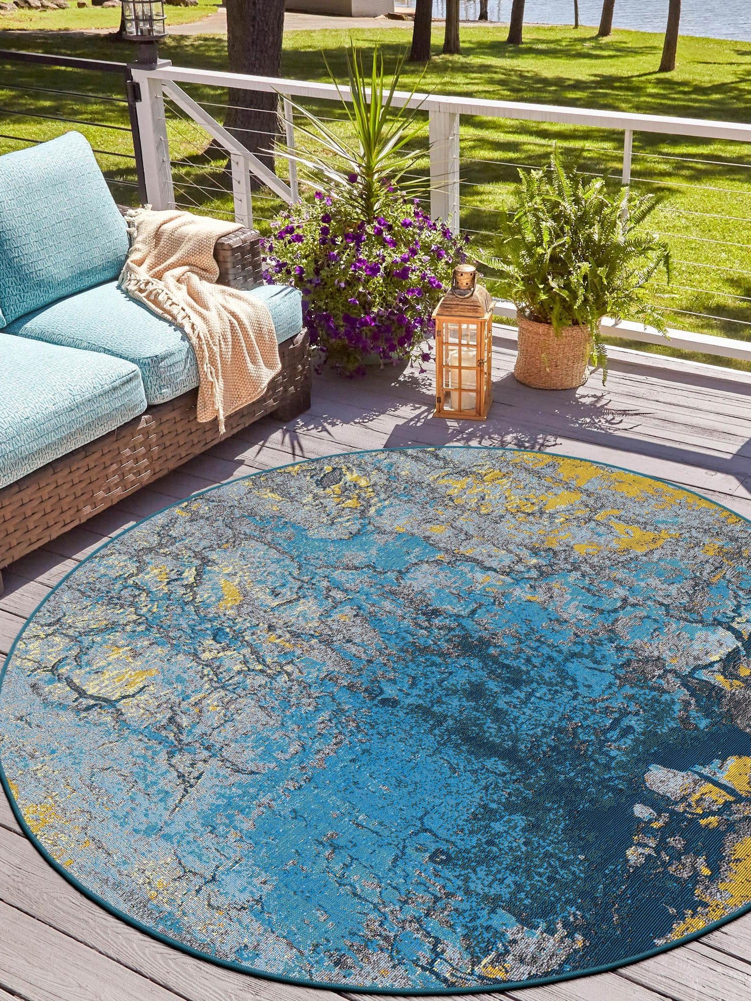 Gradient Blue 5' 1 x 5' 1 Outdoor Modern Round Area Rug Weather Resistant for Patio, Deck, Terrace, Balcony, Porch 100% Polypropylene Modern Outside Carpet for Sale at Rug Engine