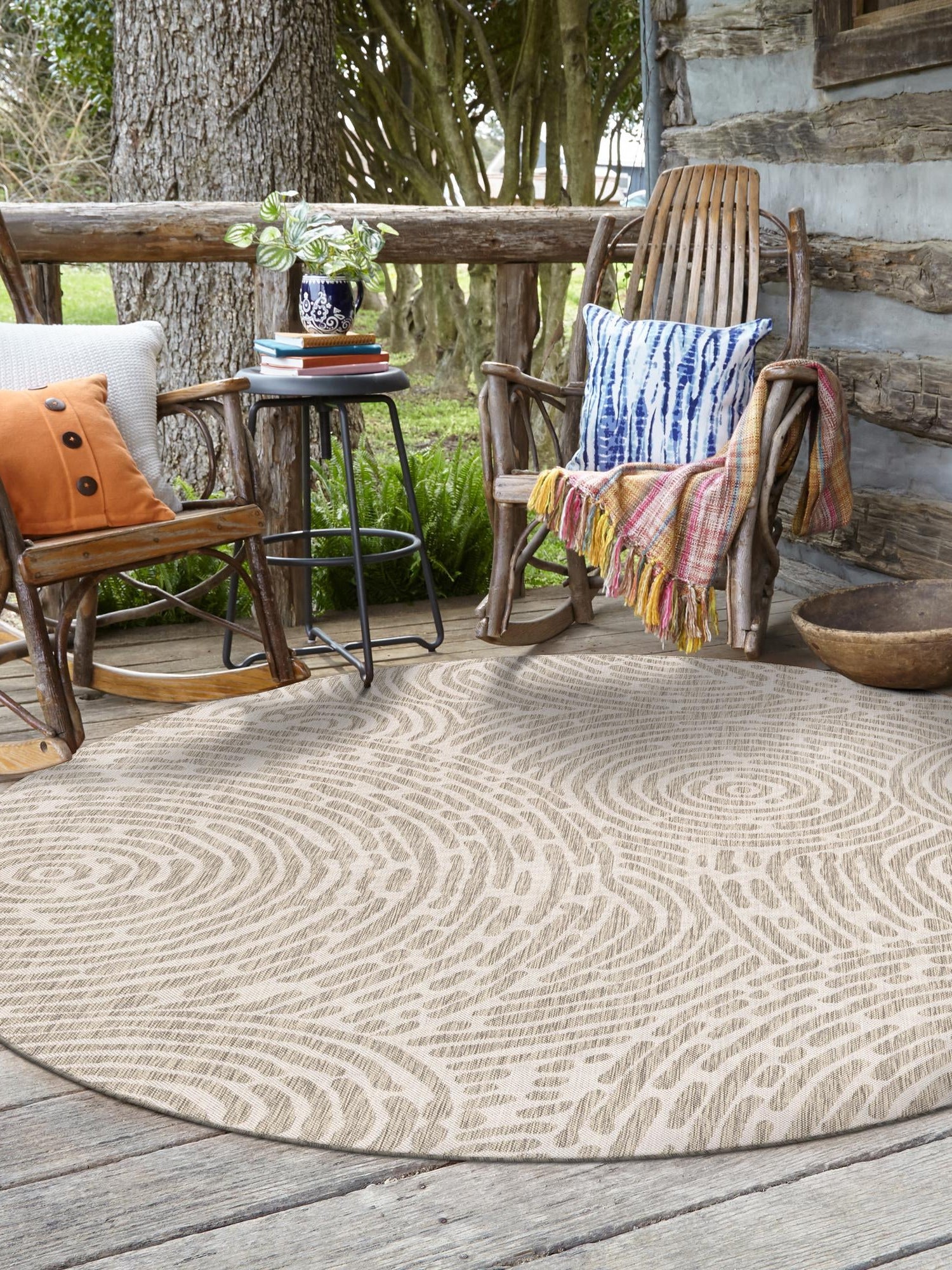 Gray 6' 1 x 6' 1 Outdoor Modern Round Area Rug Weather Resistant for Patio, Deck, Terrace, Balcony, Porch 100% Polypropylene Modern Outside Carpet for Sale at Rug Engine