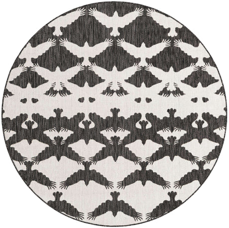 Black and White 6' 1 x 6' 1 Outdoor Modern Round Rug