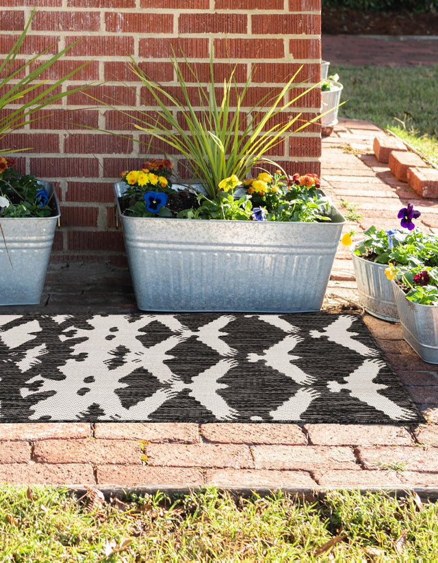 Black and White 2' x 5' 3 Outdoor Modern Runner Area Rug Weather Resistant for Patio, Deck, Terrace, Balcony, Porch 100% Polypropylene Modern Outside Carpet for Sale at Rug Engine