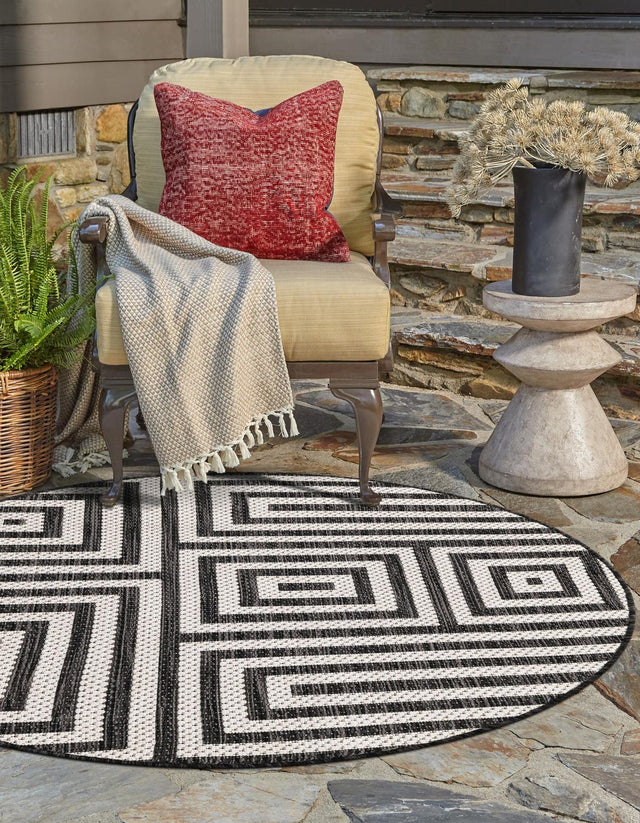 Black and White 7' 10 x 7' 10 Outdoor Modern Round Area Rug Weather Resistant for Patio, Deck, Terrace, Balcony, Porch 100% Polypropylene Modern Outside Carpet for Sale at Rug Engine
