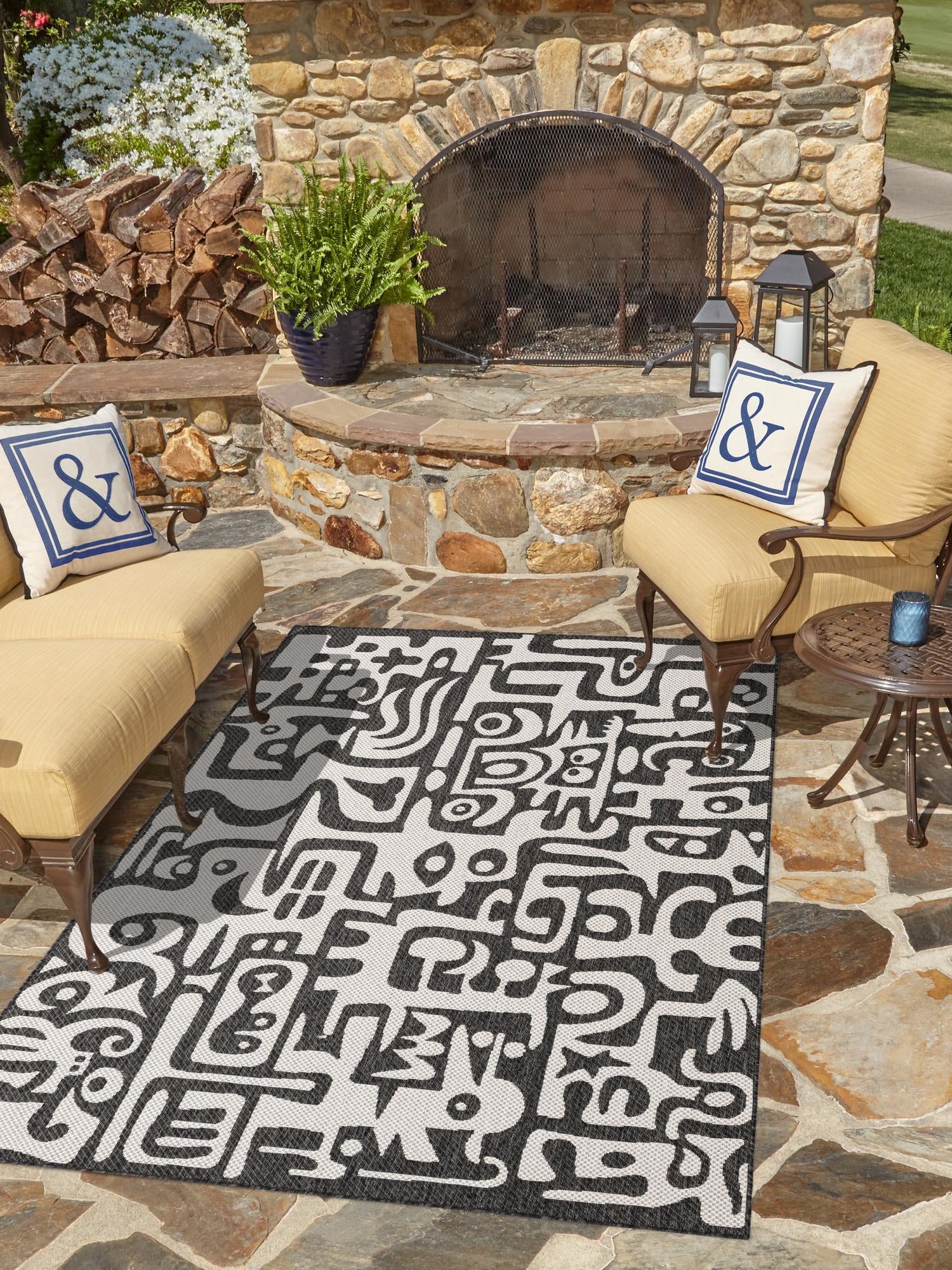 Black and White 2' x 3' 1 Outdoor Modern Rectangle Area Rug Weather Resistant for Patio, Deck, Terrace, Balcony, Porch 100% Polypropylene Modern Outside Carpet for Sale at Rug Engine
