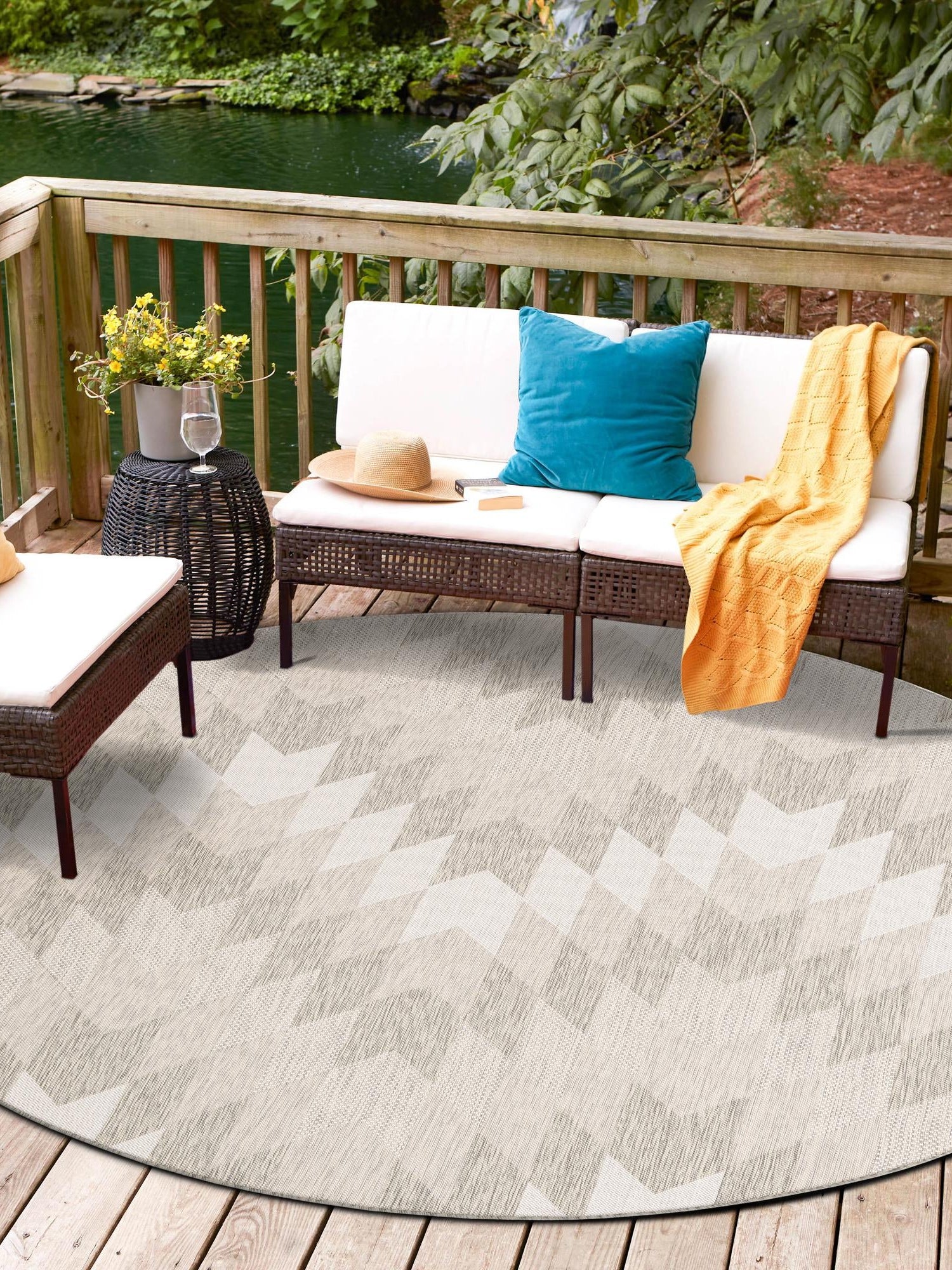 Gray 10' x 10' Outdoor Modern Round Area Rug Weather Resistant for Patio, Deck, Terrace, Balcony, Porch 100% Polypropylene Modern Outside Carpet for Sale at Rug Engine