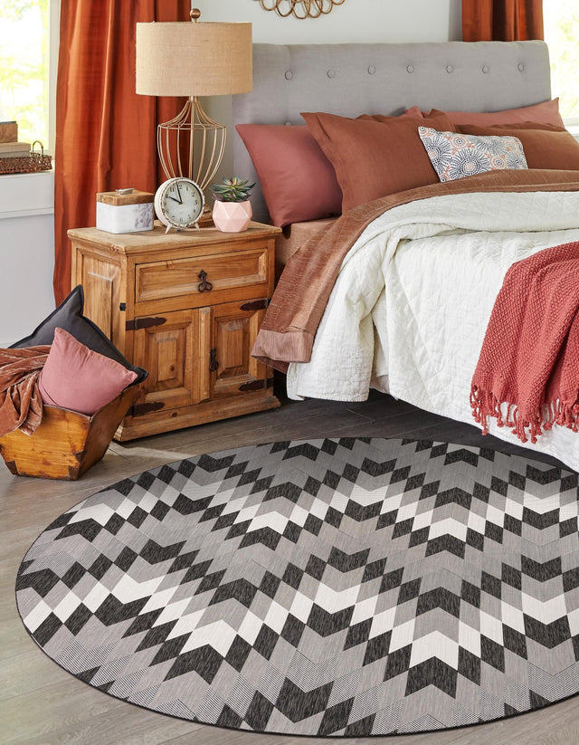 Black and White 10' x 10' Outdoor Modern Round Rug