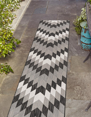 Black and White 2' x 5' 3 Outdoor Modern Runner Area Rug Weather Resistant for Patio, Deck, Terrace, Balcony, Porch 100% Polypropylene Modern Outside Carpet for Sale at Rug Engine