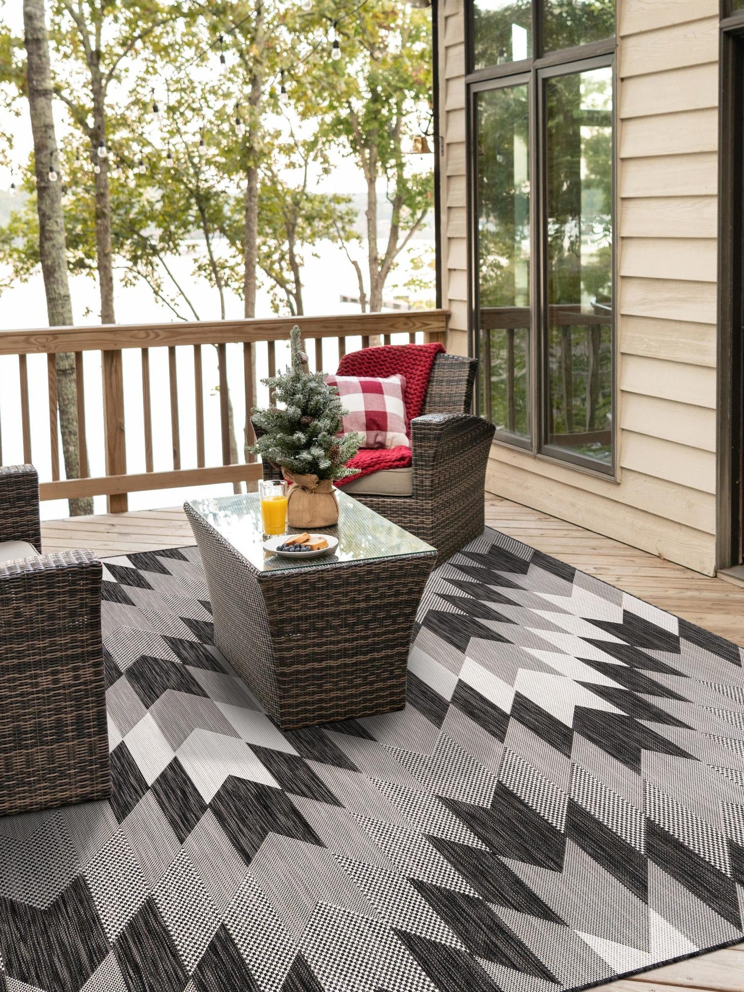 Black and White 7' 10 x 7' 10 Outdoor Modern Square Area Rug Weather Resistant for Patio, Deck, Terrace, Balcony, Porch 100% Polypropylene Modern Outside Carpet for Sale at Rug Engine