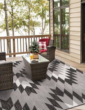 Black and White 7' 10 x 7' 10 Outdoor Modern Square Area Rug Weather Resistant for Patio, Deck, Terrace, Balcony, Porch 100% Polypropylene Modern Outside Carpet for Sale at Rug Engine