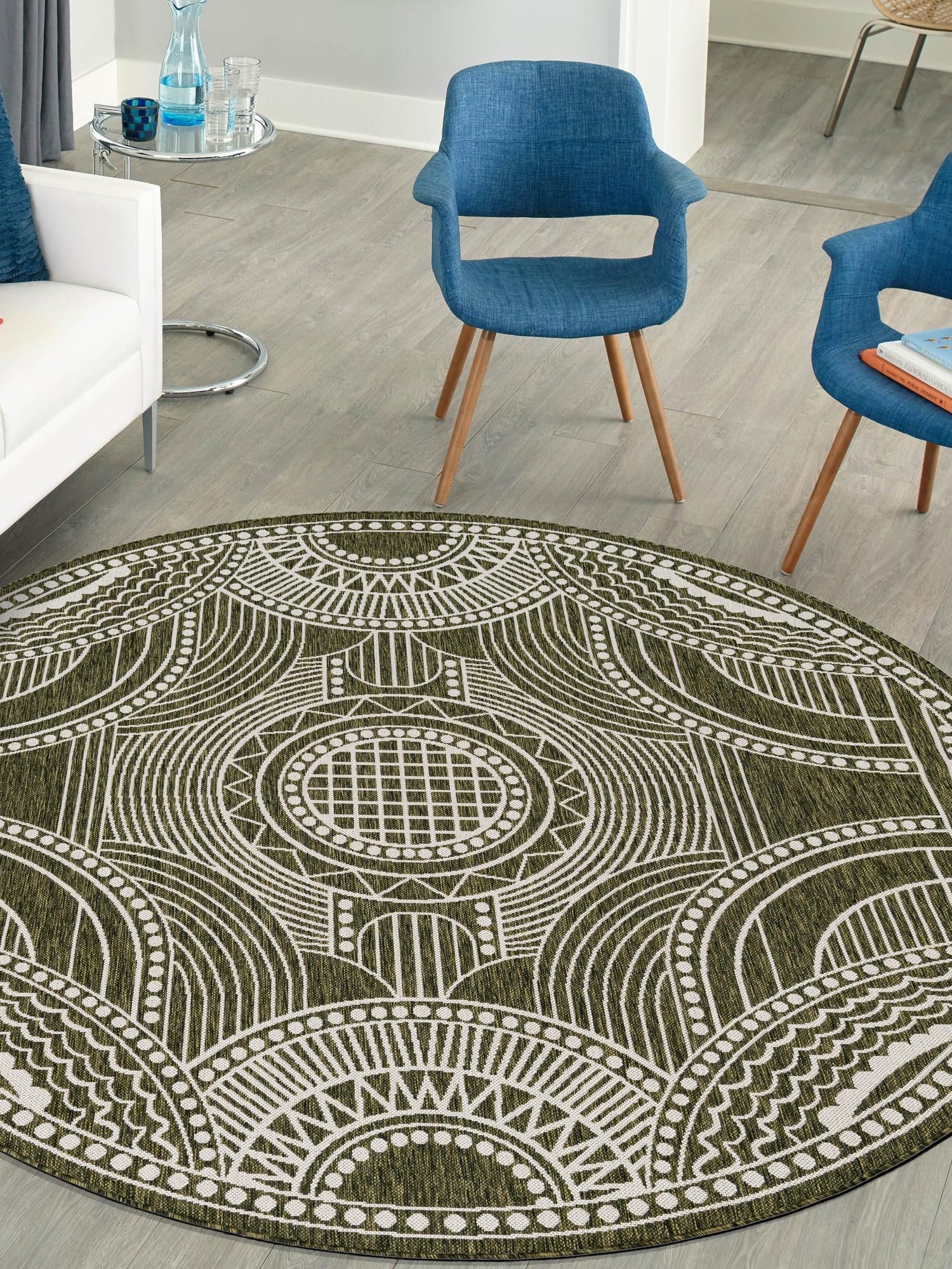 Green 3' 1 x 3' 1 Outdoor Traditional Round Area Rug Weather Resistant for Patio, Deck, Terrace, Balcony, Porch Classical Design Outside Carpet for Sale at Rug Engine