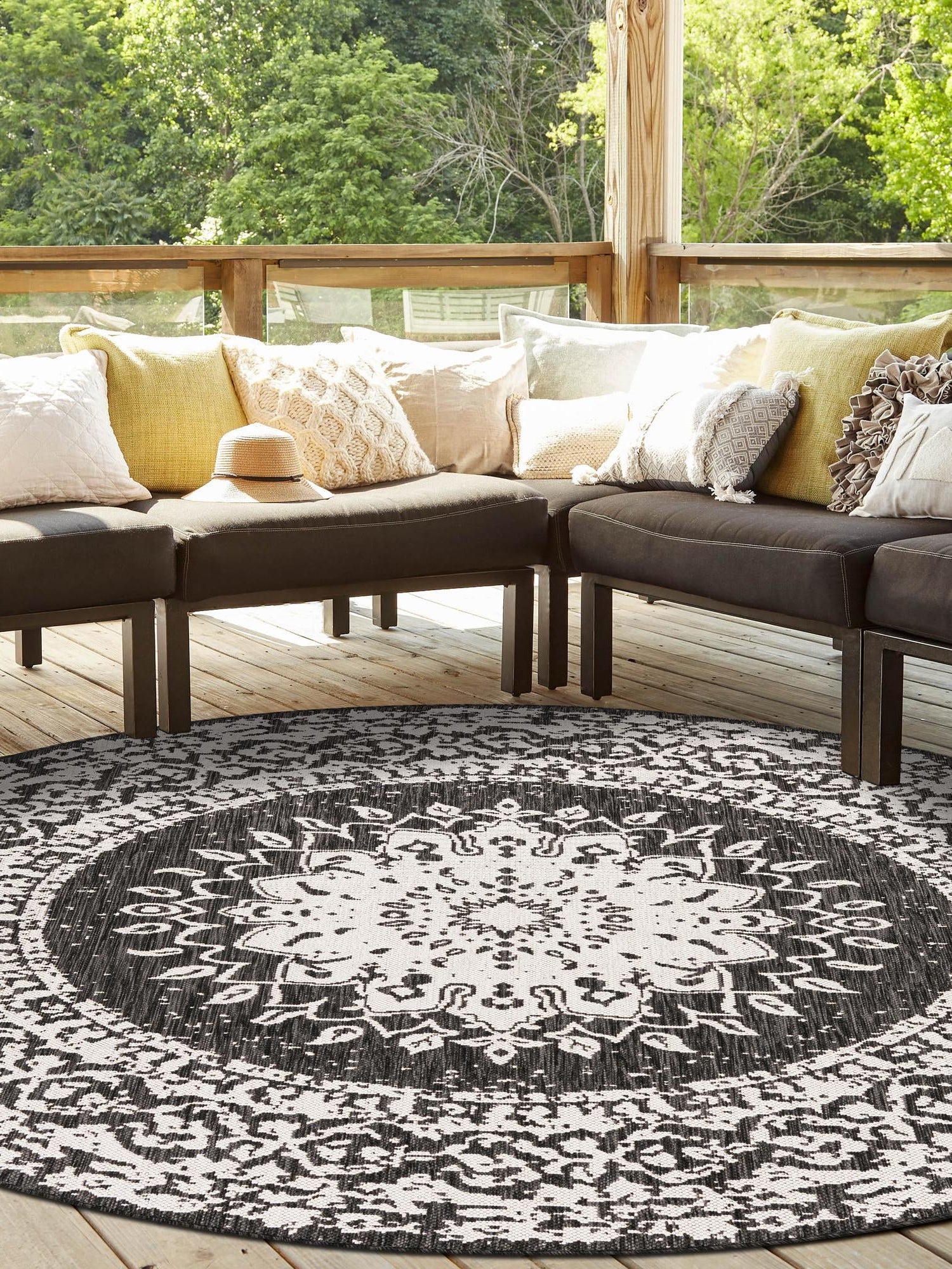 Black and White 12' x 12' Outdoor Traditional Round Area Rug Weather Resistant for Patio, Deck, Terrace, Balcony, Porch Classical Design Outside Carpet for Sale at Rug Engine