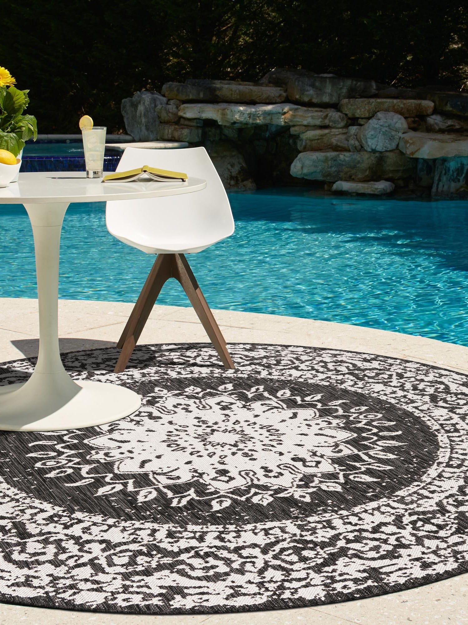 Black and White 6' 1 x 6' 1 Outdoor Traditional Round Area Rug Weather Resistant for Patio, Deck, Terrace, Balcony, Porch Classical Design Outside Carpet for Sale at Rug Engine