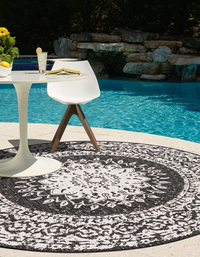Black and White 6' 1 x 6' 1 Outdoor Traditional Round Area Rug Weather Resistant for Patio, Deck, Terrace, Balcony, Porch Classical Design Outside Carpet for Sale at Rug Engine