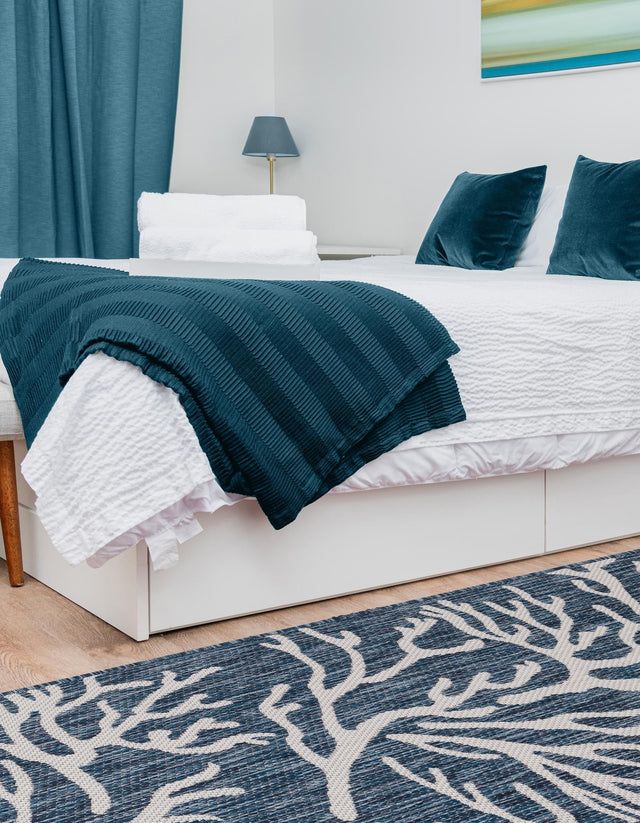 Blue 2' x 4' 1 Outdoor Coastal Runner Rug