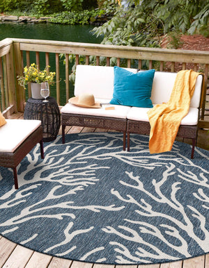 Blue 8' x 8' Outdoor Coastal Round Rug