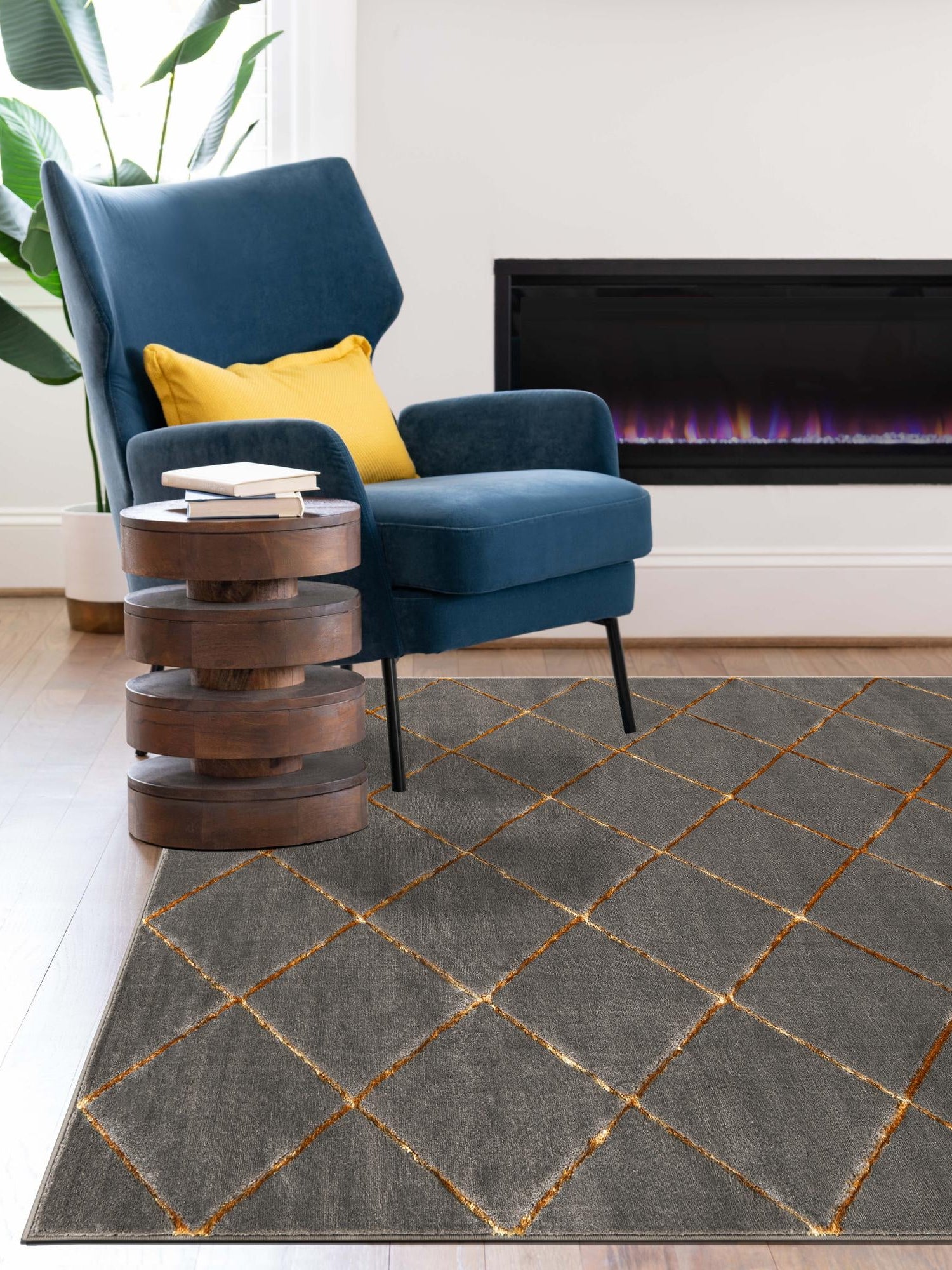 Gray and Gold 4' 1 x 6' 1 Vogue Geo Rectangle Area Rug Geometric Glam Style Shiny Accents Carpet Mat for Unique Interior Design & Home Decor for Sale at Rug Engine