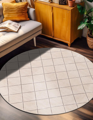 White and Silver 7' 10 x 7' 10 Vogue Geo Round Area Rug Geometric Glam Style Shiny Accents Carpet Mat for Unique Interior Design & Home Decor for Sale at Rug Engine