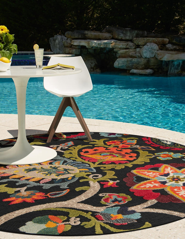 Multicolor Black 7' 10 x 7' 10 Outdoor Casablanca Round Area Rug Weather Resistant for Patio, Deck, Terrace, Balcony, Porch Polypropylene Vivid Colorful Modern Carpet for Sale at Rug Engine