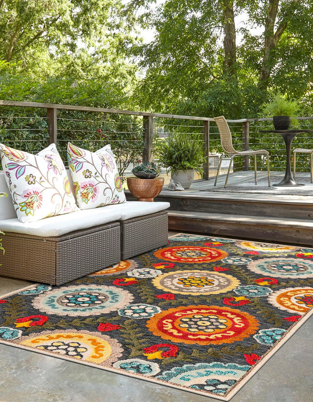 Gray 4' 1 x 6' 1 Outdoor Casablanca Rectangle Area Rug Weather Resistant for Patio, Deck, Terrace, Balcony, Porch Polypropylene Vivid Colorful Modern Carpet for Sale at Rug Engine
