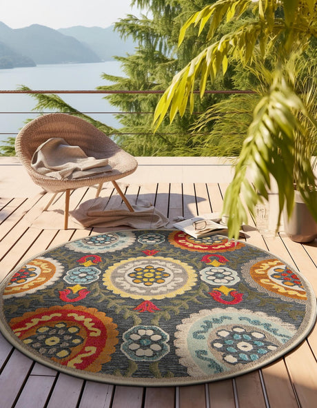 Gray 6' 1 x 6' 1 Outdoor Casablanca Round Area Rug Weather Resistant for Patio, Deck, Terrace, Balcony, Porch Polypropylene Vivid Colorful Modern Carpet for Sale at Rug Engine