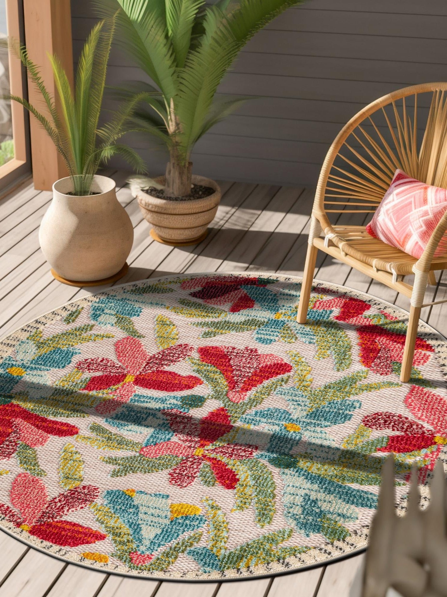 Multicolor 7' 10 x 7' 10 Outdoor Casablanca Round Area Rug Weather Resistant for Patio, Deck, Terrace, Balcony, Porch