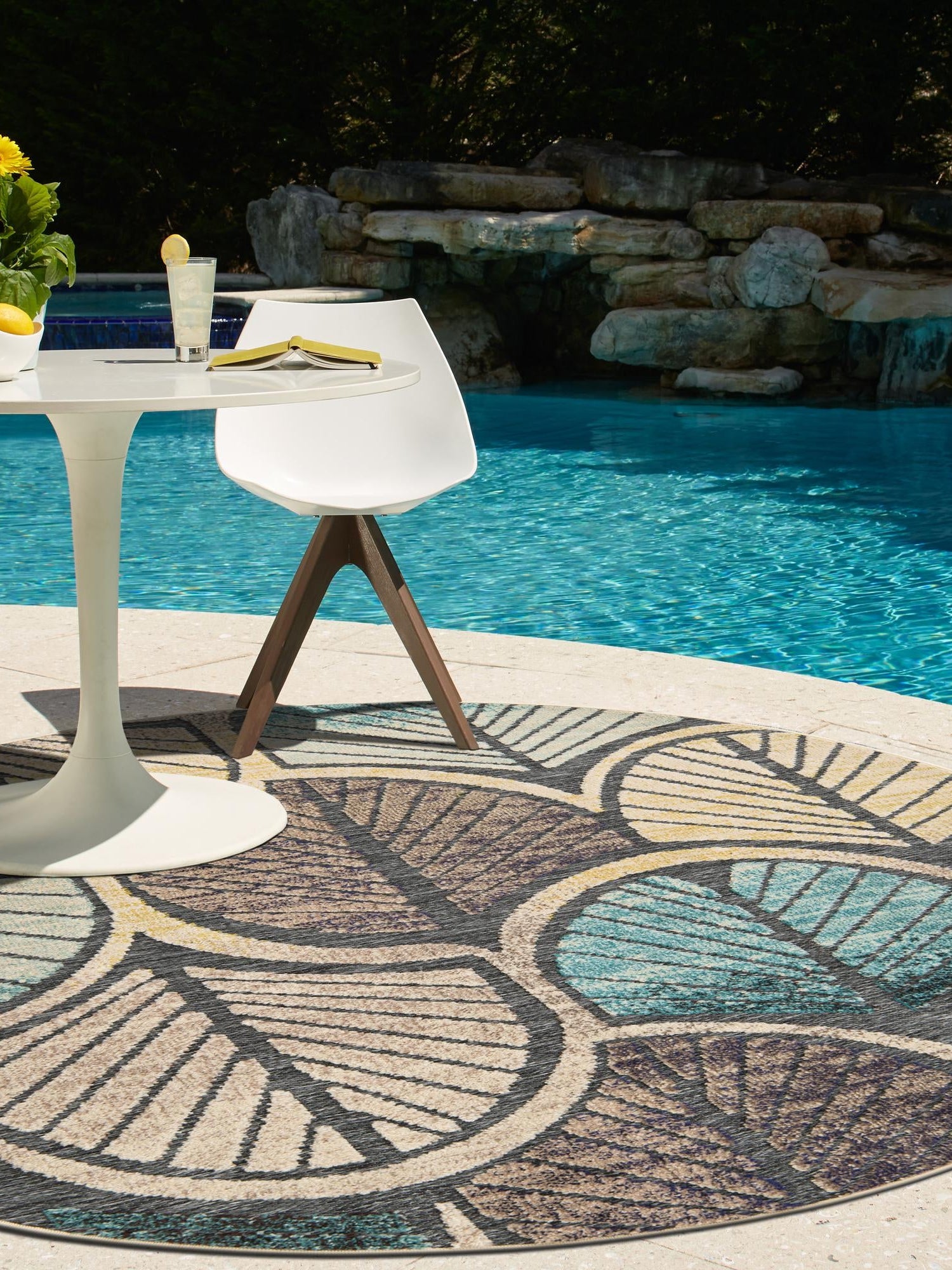 Gray Blue Ivory 6' 1 x 6' 1 Outdoor Casablanca Round Area Rug Weather Resistant for Patio, Deck, Terrace, Balcony, Porch Polypropylene Vivid Colorful Modern Carpet for Sale at Rug Engine