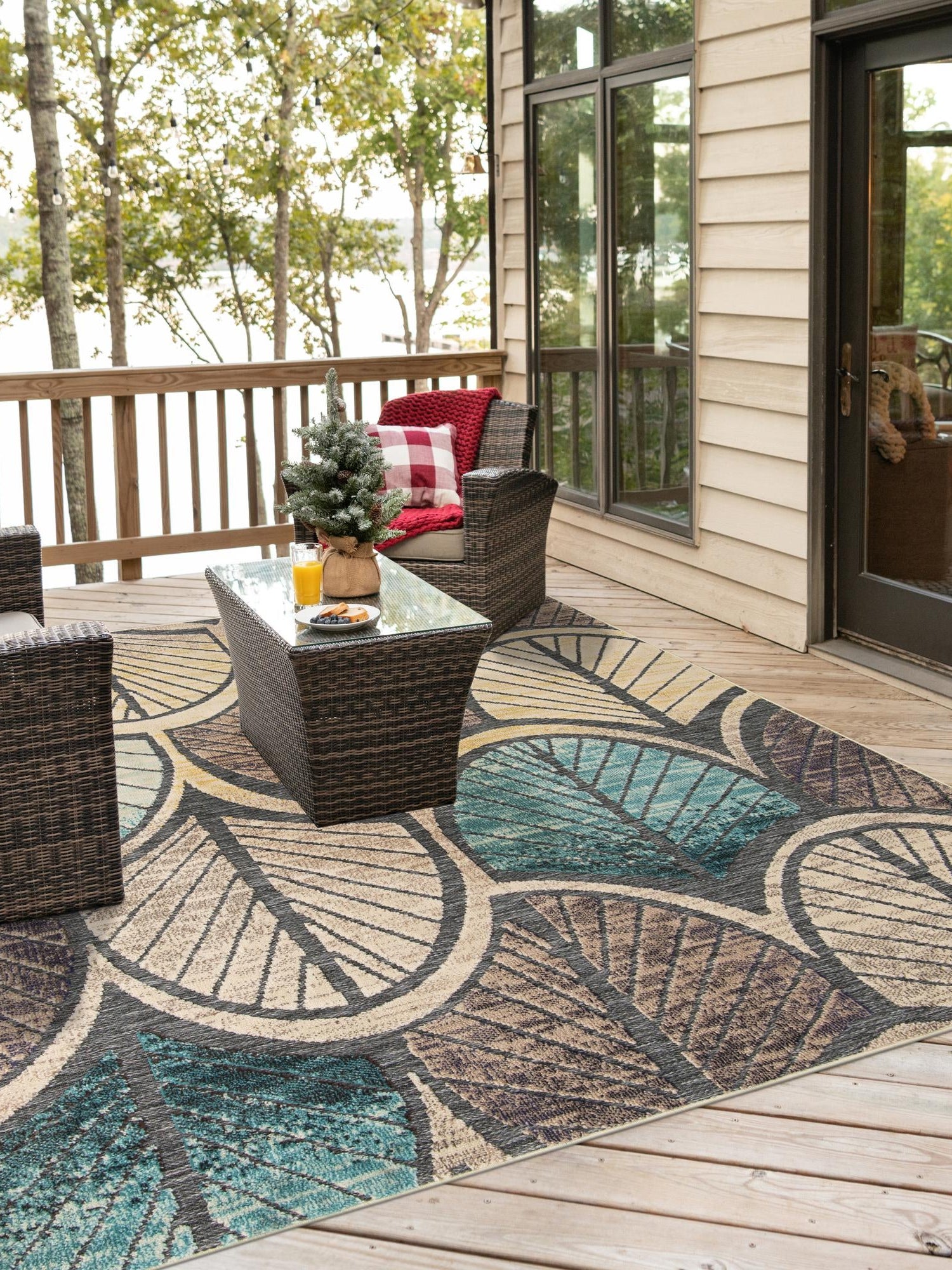 Gray Blue Ivory 7' 10 x 7' 10 Outdoor Casablanca Square Area Rug Weather Resistant for Patio, Deck, Terrace, Balcony, Porch Polypropylene Vivid Colorful Modern Carpet for Sale at Rug Engine
