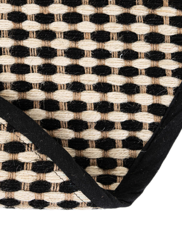 Black and White 3' 1 x 3' 1 Laurel Handwoven Jute Round Area Rug Braided Jute With Cotton Rustic All Natural Carpet for Home Indoor Interior Design for Sale at Rug Engine