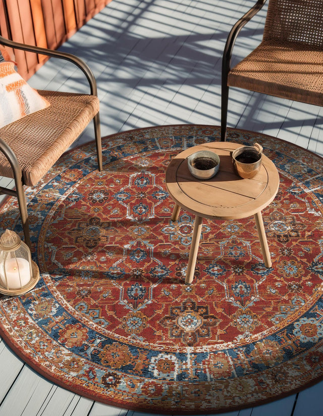 Antique Red 8' x 8' Outdoor Traditional Round Rug
