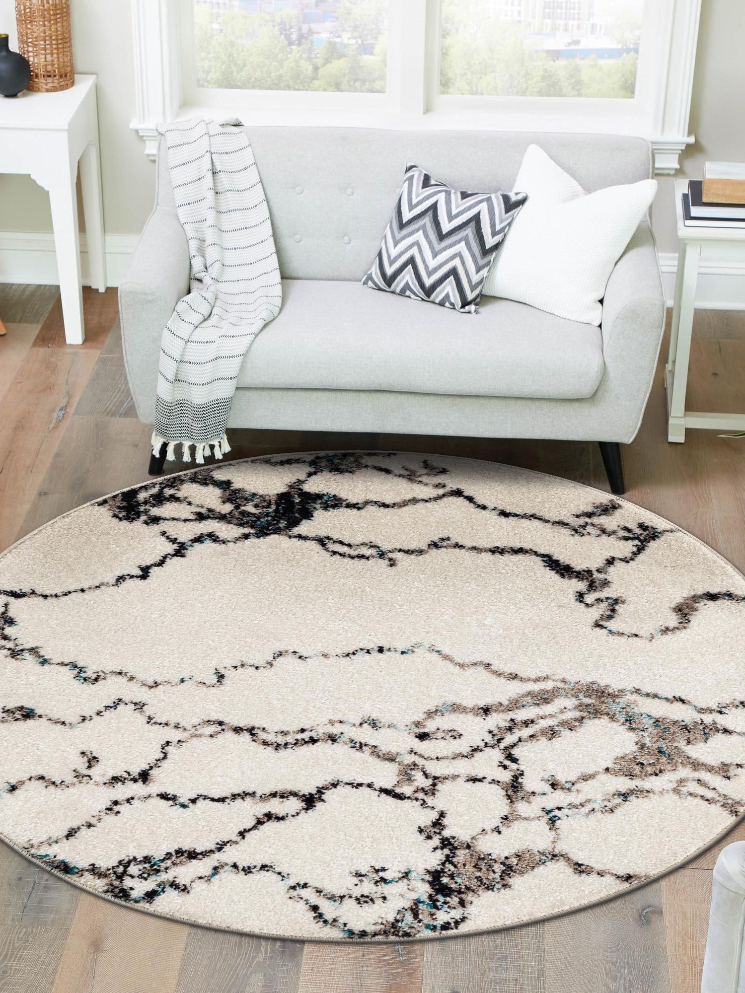 Ivory 5' 3 x 5' 3 Penrose Round Area Rug