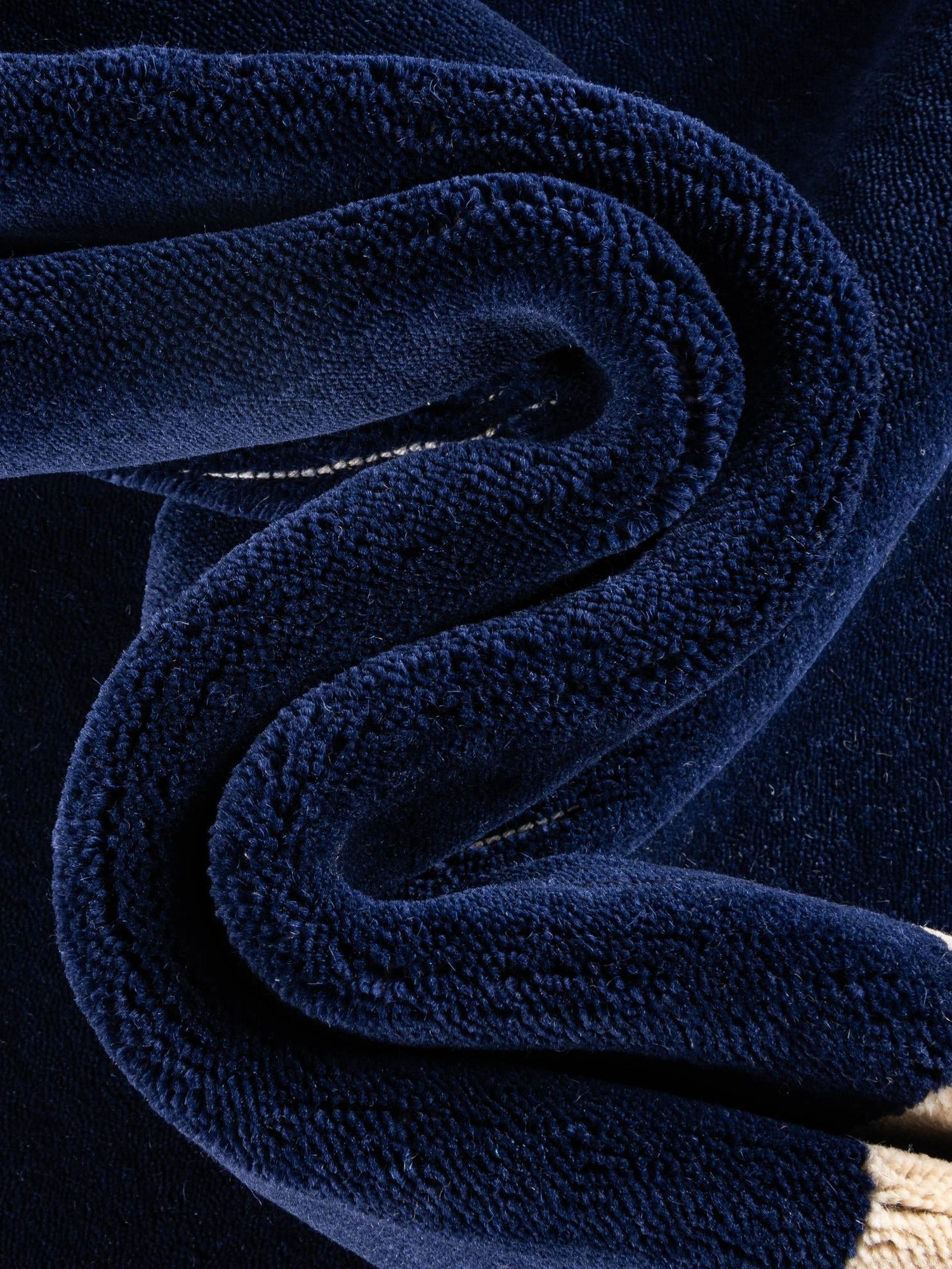 Cobalt Blue 2' 2 x 3' 1 Jill Zarin Border Wool Rectangle Area Rug 80% Wool & 20% Cotton Hand Made Luxury All Natural Carpet for Interior Design for Sale at Rug Engine