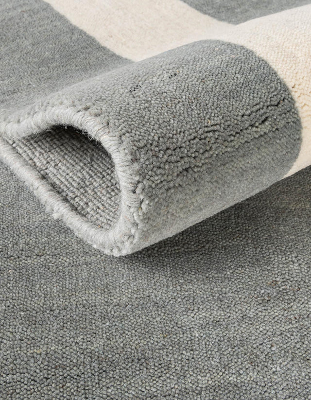 Earl Gray 10' x 14' 1 Jill Zarin Border Wool Rectangle Area Rug 80% Wool & 20% Cotton Hand Made Luxury All Natural Carpet for Interior Design for Sale at Rug Engine