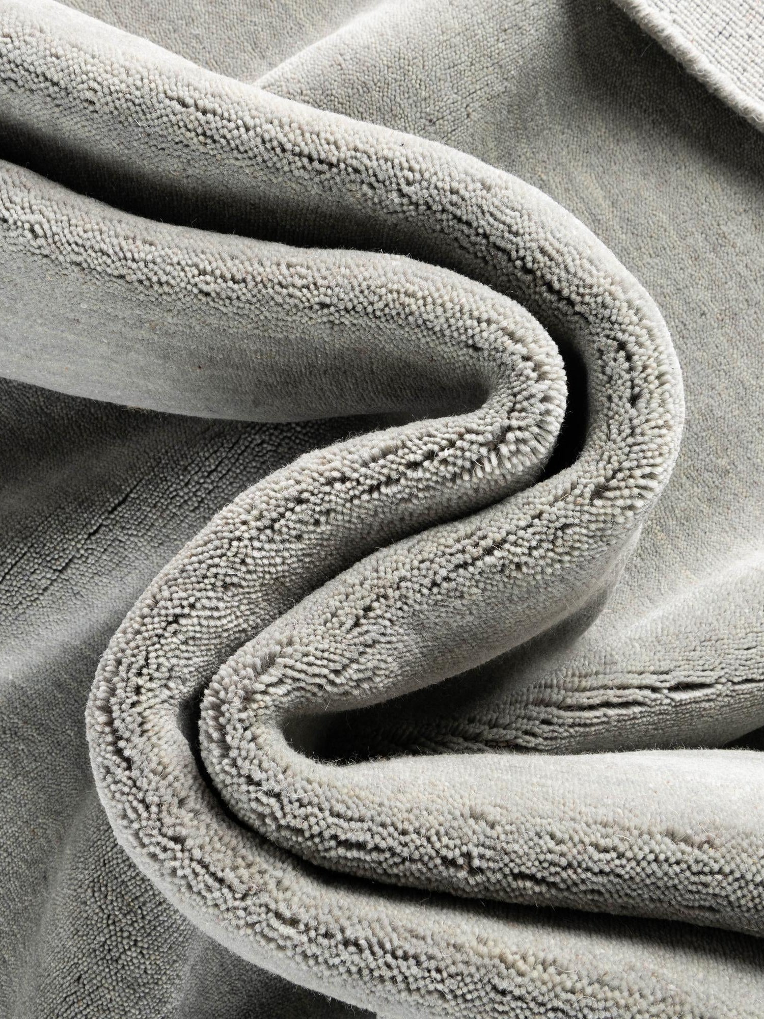 Earl Gray 5' 1 x 8' Jill Zarin Border Wool Rectangle Area Rug 80% Wool & 20% Cotton Hand Made Luxury All Natural Carpet for Interior Design for Sale at Rug Engine