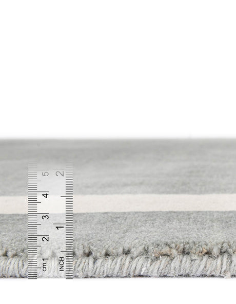 Earl Gray 7' 10 x 7' 10 Jill Zarin Border Wool Square Area Rug 80% Wool & 20% Cotton Hand Made Luxury All Natural Carpet for Interior Design for Sale at Rug Engine