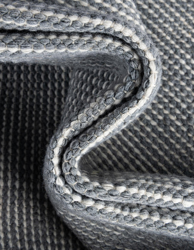 Silver Stars 4' 1 x 6' 1 Jill Zarin Palm Springs Outdoor Rectangle Area Rug Weather Resistant for Patio, Deck, Terrace, Balcony, Porch Hand Made 100% PET Polyester Outside Carpet for Sale at Rug Engine