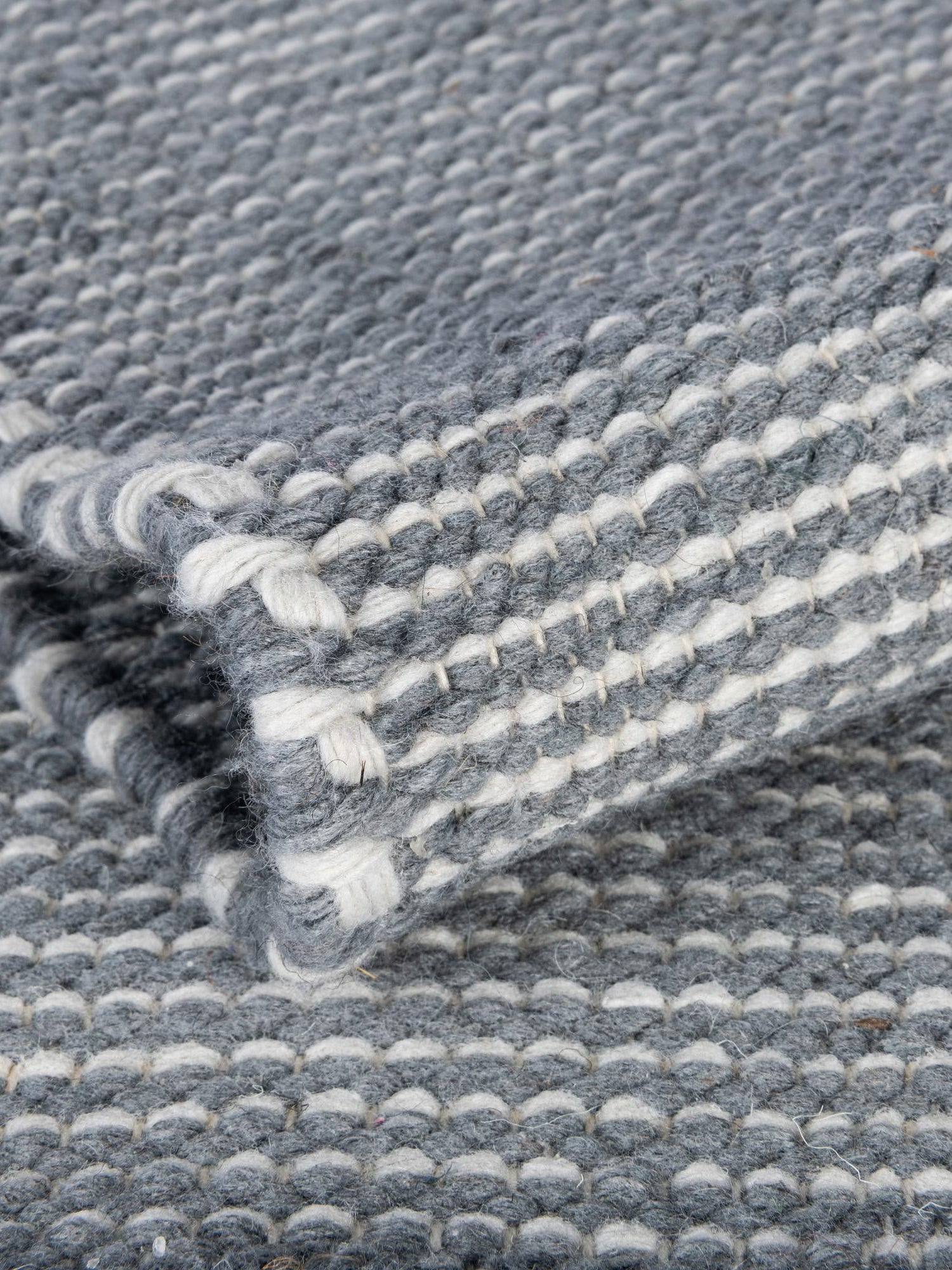 Silver Stars 5' 1 x 5' 1 Jill Zarin Palm Springs Outdoor Round Area Rug Weather Resistant for Patio, Deck, Terrace, Balcony, Porch Hand Made 100% PET Polyester Outside Carpet for Sale at Rug Engine